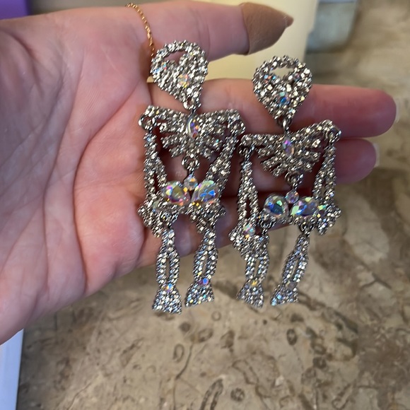 New! ๐HOST PICK๐Piper K Skeleton โ ๏ธ Earrings - Picture 3 of 3